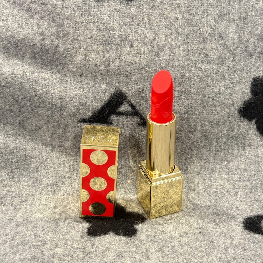 Estée Lauder limited edition Lipstick full size 3.5g
